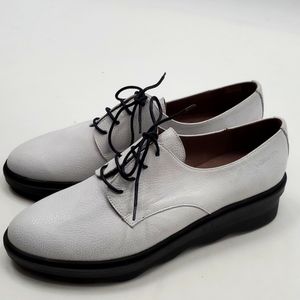 Wondersfly Leather Wedge Lace Up Oxford Shoe.